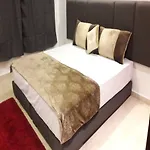 Holiday Suites